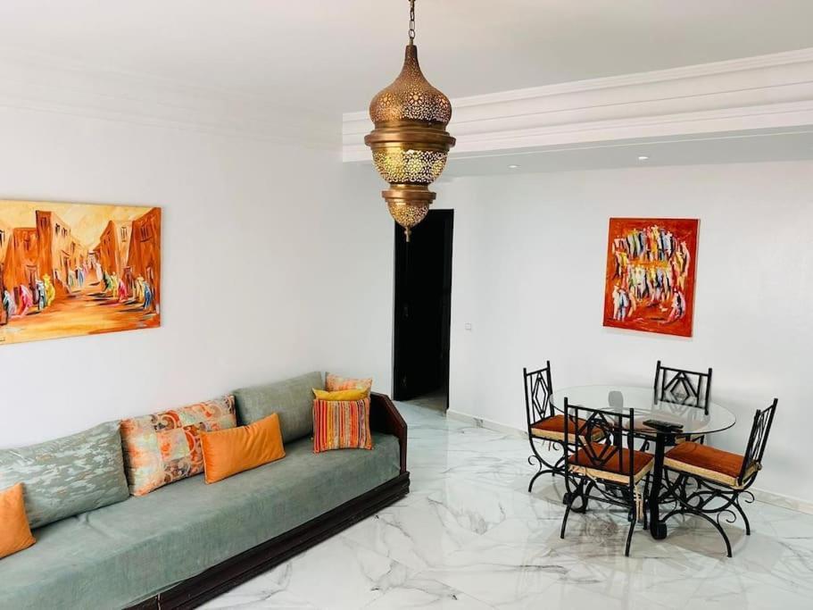 Charmant Appartement Avec Piscine 2Chambres Au Coeur De Gueliz Marrakesh Exterior photo